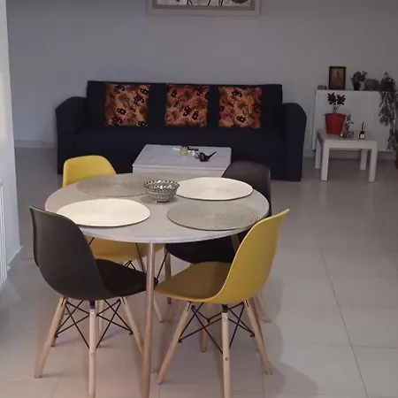 G&g Apartment Andikalamos