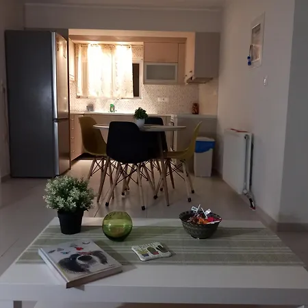 G&g Antikalamos Apartman
