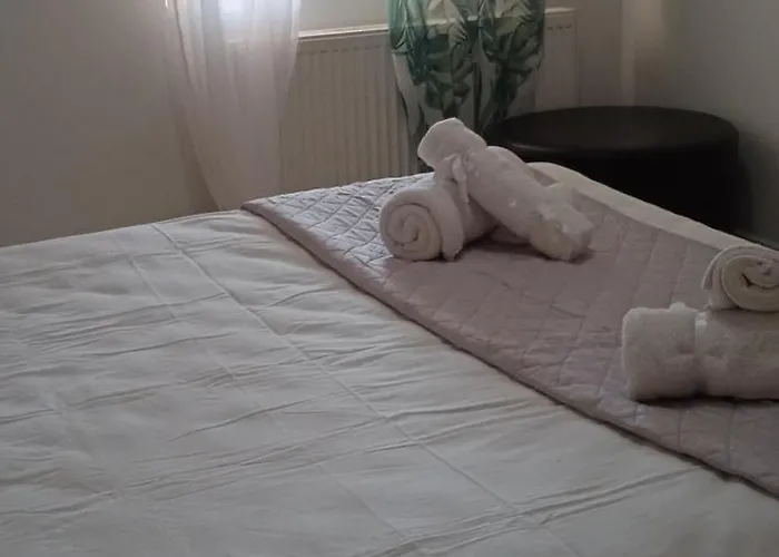 G&g Antikalamos 公寓 *